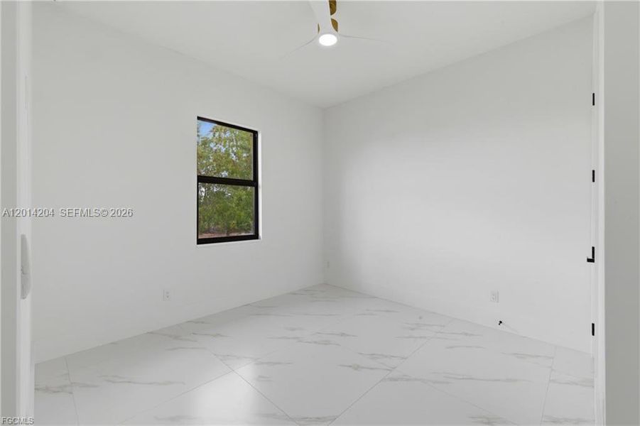 Spacious, unfurnished interior of a new home in , Cape Coral (Image 36).