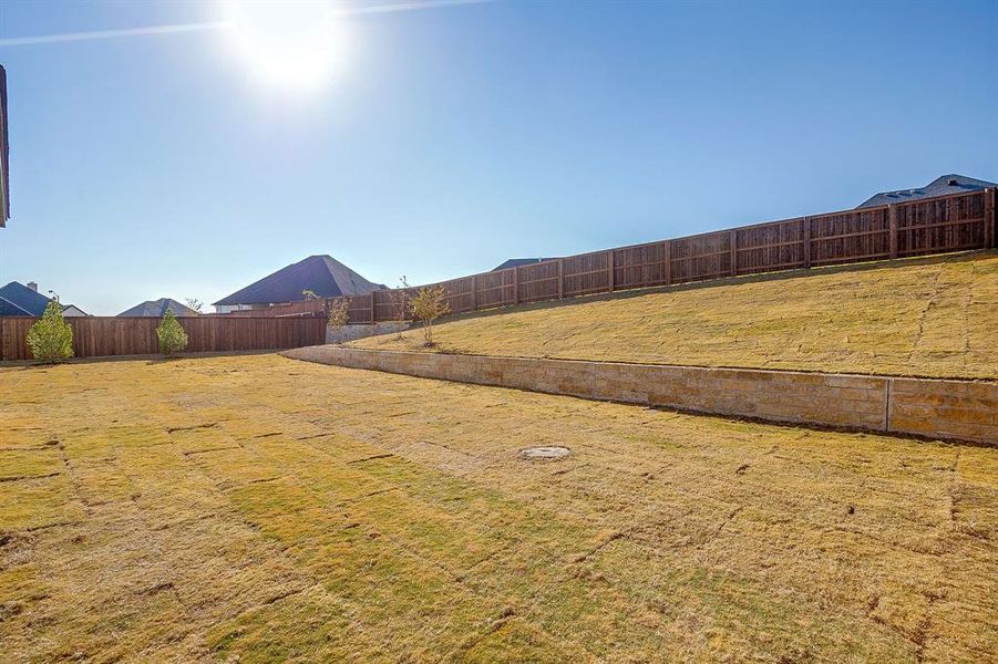 Exterior details and patio area of a home in Whitestone Heights, Benbrook (Image 4).
