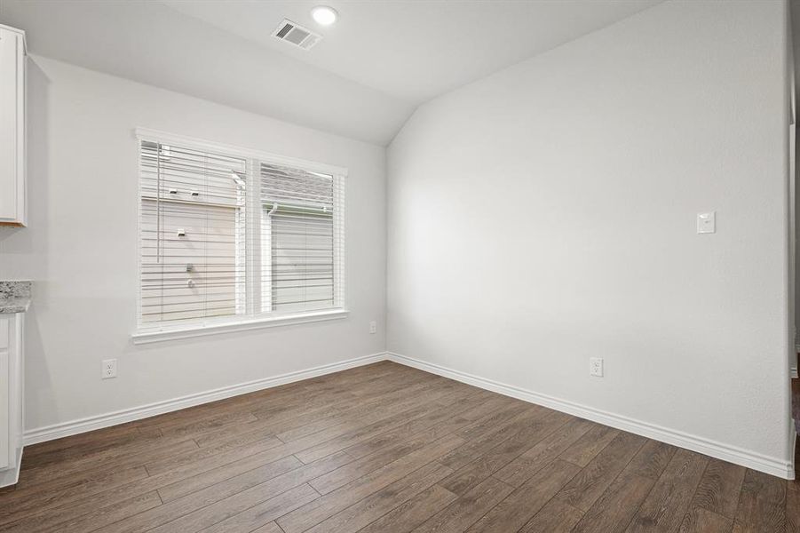 Spacious, unfurnished interior of a new home in Rocky Creek Crossing, Fort Worth (Image 14). Spacious, unfurnished interior of a new home in Rocky Creek Crossing, Fort Worth (Image 14).