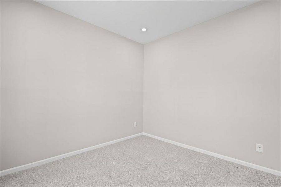 Spacious, unfurnished interior of a new home in Sage Woods, Dallas (Image 27).