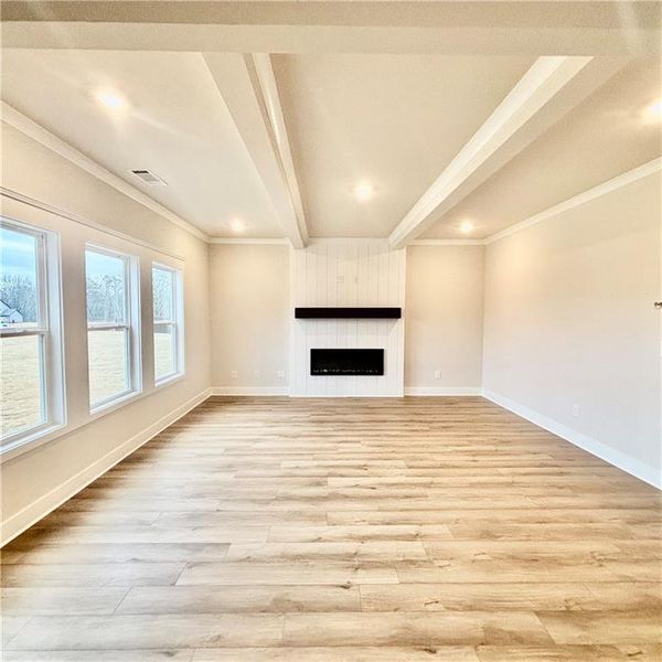 Spacious, unfurnished interior of a new home in Rosewood Lake Estates, Hoschton (Image 11).