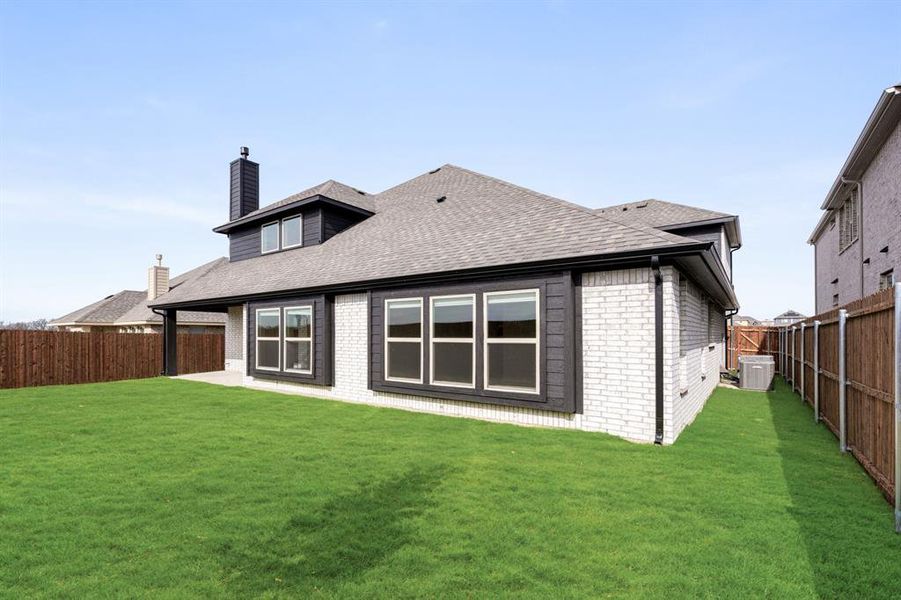 Exterior details and patio area of a home in Ridge Ranch Classic 60, Mesquite (Image 24).