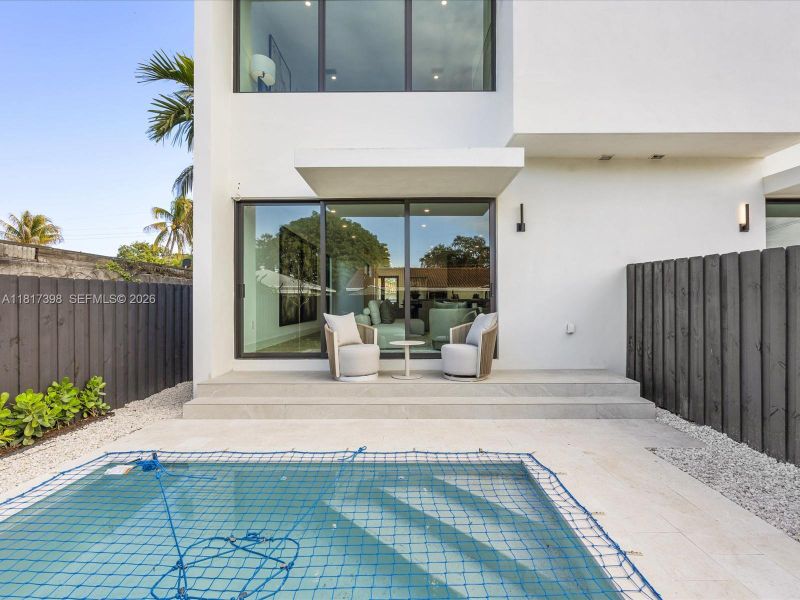 Exterior details and patio area of a home in , Miami (Image 29).