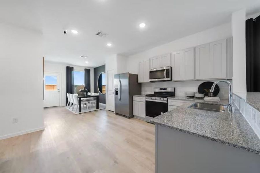 MODEL HOME images may NOT be consistent with the finished product. MODEL HOME images may NOT be consistent with the finished product.