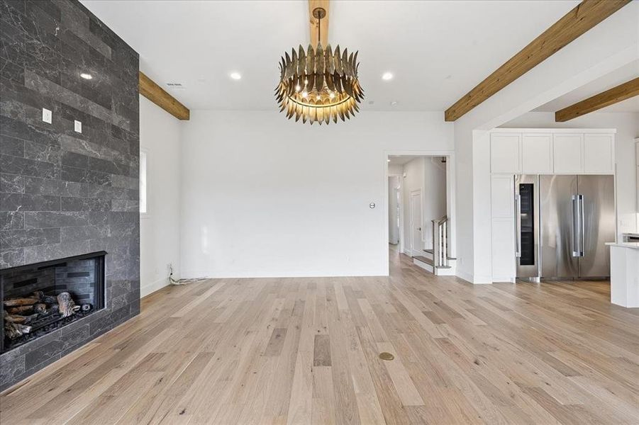 Spacious, unfurnished interior of a new home in Montrachet, Fort Worth (Image 31).