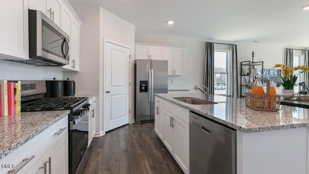 lot-106-collin-b-553-old-battle-bridge-r