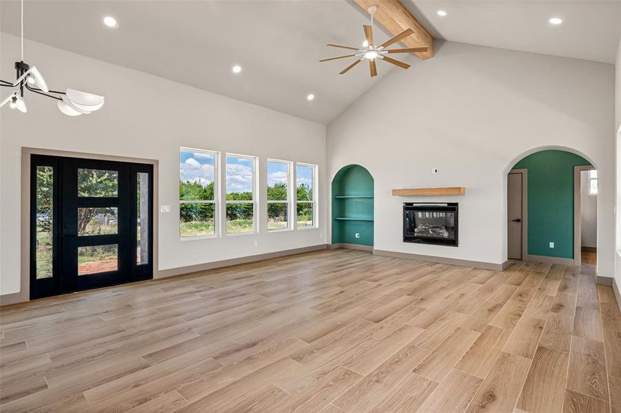 Spacious, unfurnished interior of a new home in , Joshua (Image 19).
