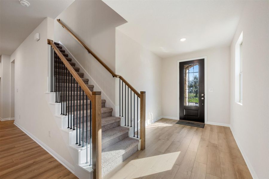 Representative images and renderings are for illustrative purposes. Actual structural options and design finishes of home may vary.