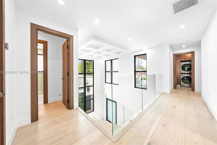 Spacious, unfurnished interior of a new home in , Miami (Image 23).