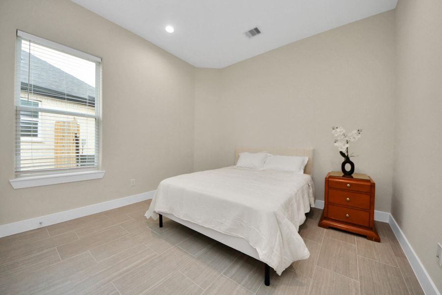 Secondary bedroom Secondary bedroom