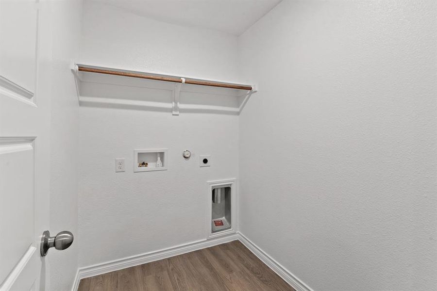 Furnished interior view inside a new home in Deer Creek, Fort Worth (Image 17). Furnished interior view inside a new home in Deer Creek, Fort Worth (Image 17).