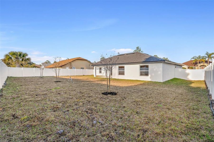 Exterior details and patio area of a home in , Palm Coast (Image 3).