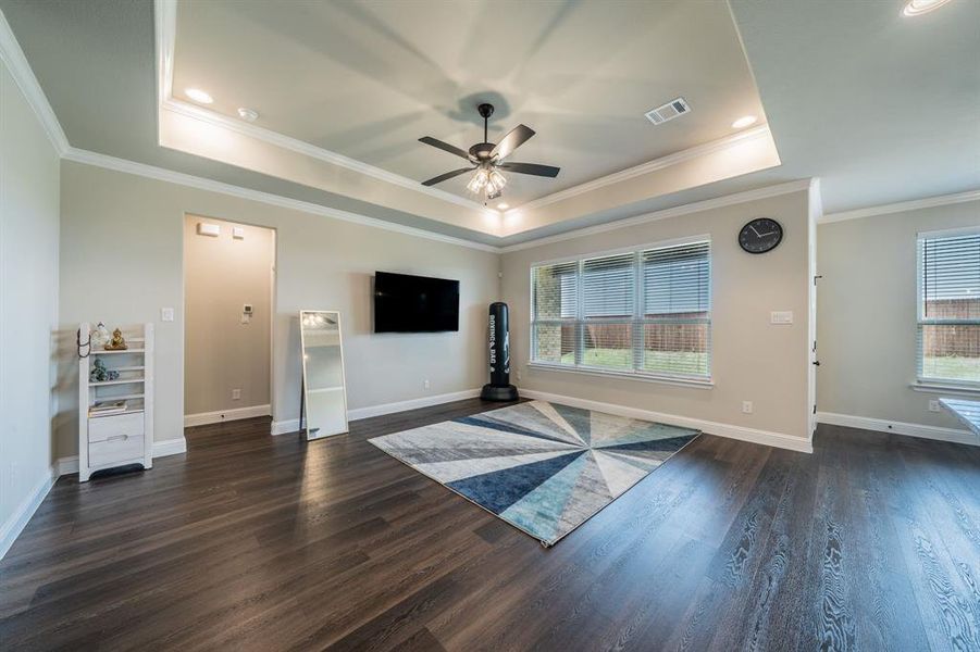 Spacious, unfurnished interior of a new home in , Alvarado (Image 16).