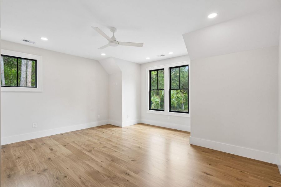 Spacious, unfurnished interior of a new home in , Johns Island (Image 87).