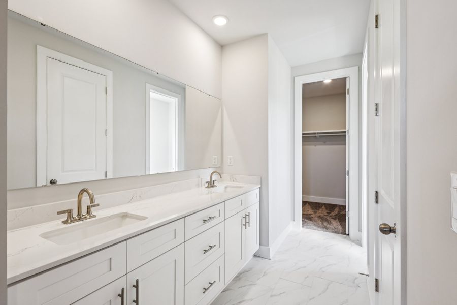 Azalea II Primary Bath at Yorkshire Farms in Salisbury, NC