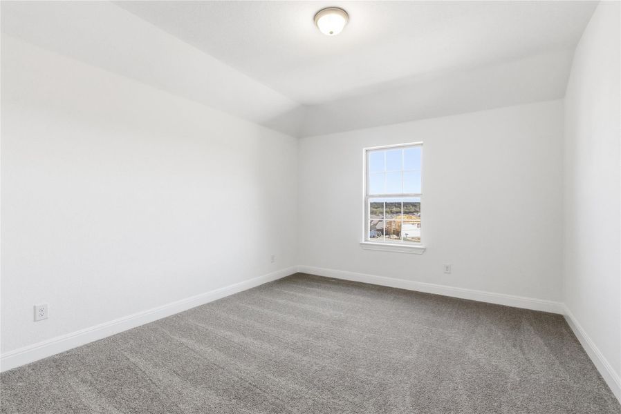 Spacious, unfurnished interior of a new home in Retreat at San Gabriel, Georgetown (Image 28).