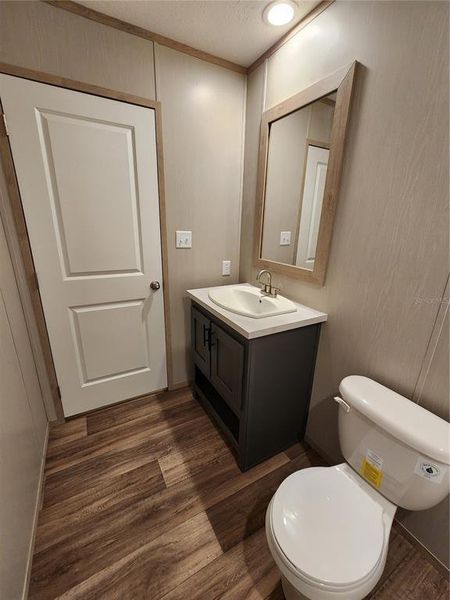 Furnished interior view inside a new home in , Dunnellon (Image 9).