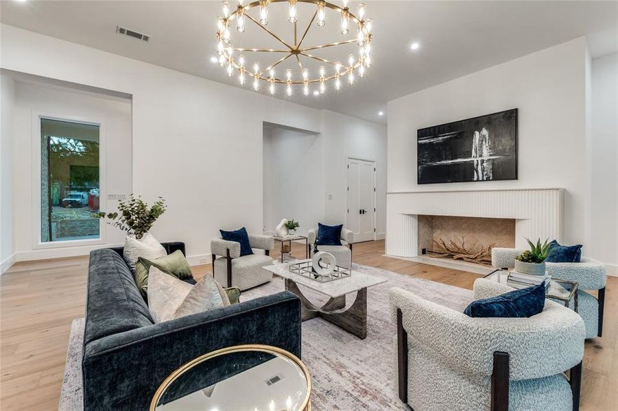 Furnished interior view inside a new home in , Dallas (Image 17). Furnished interior view inside a new home in , Dallas (Image 17).