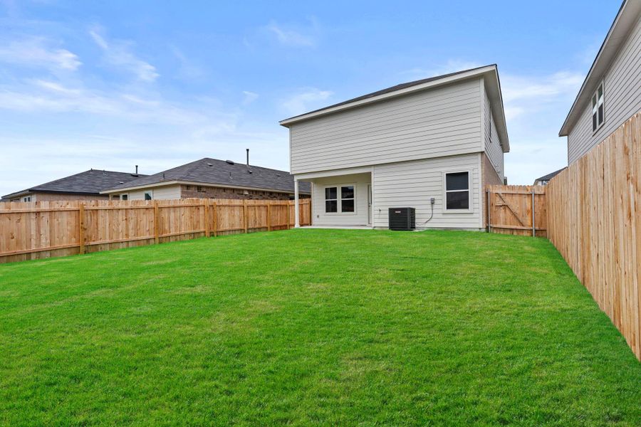 Exterior details and patio area of a home in Whisper South, San Marcos (Image 3).