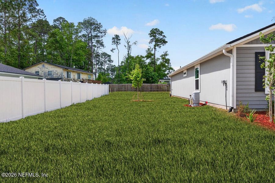 Exterior details and patio area of a home in , Jacksonville (Image 24).