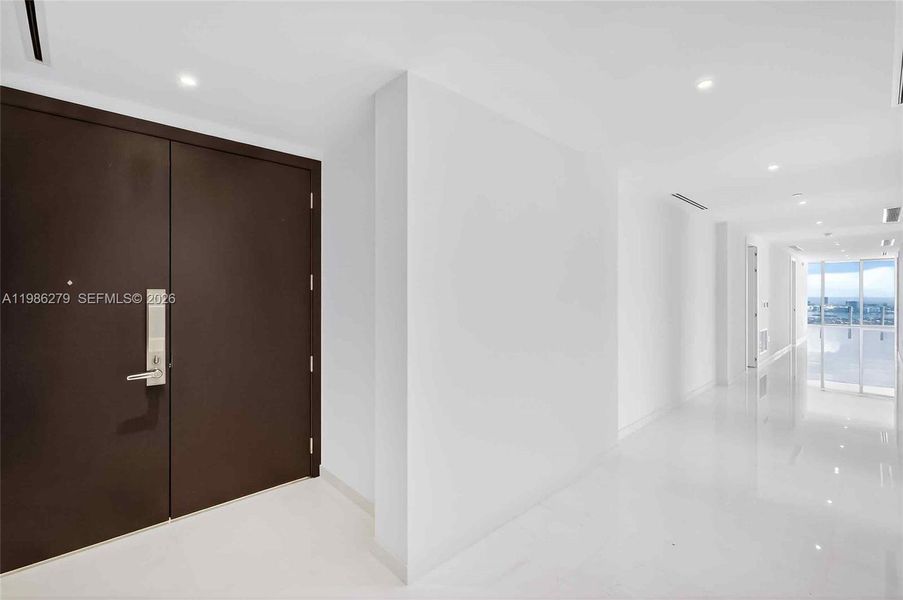 Spacious, unfurnished interior of a new home in Aston Martin Residences, Miami (Image 34). Spacious, unfurnished interior of a new home in Aston Martin Residences, Miami (Image 34).