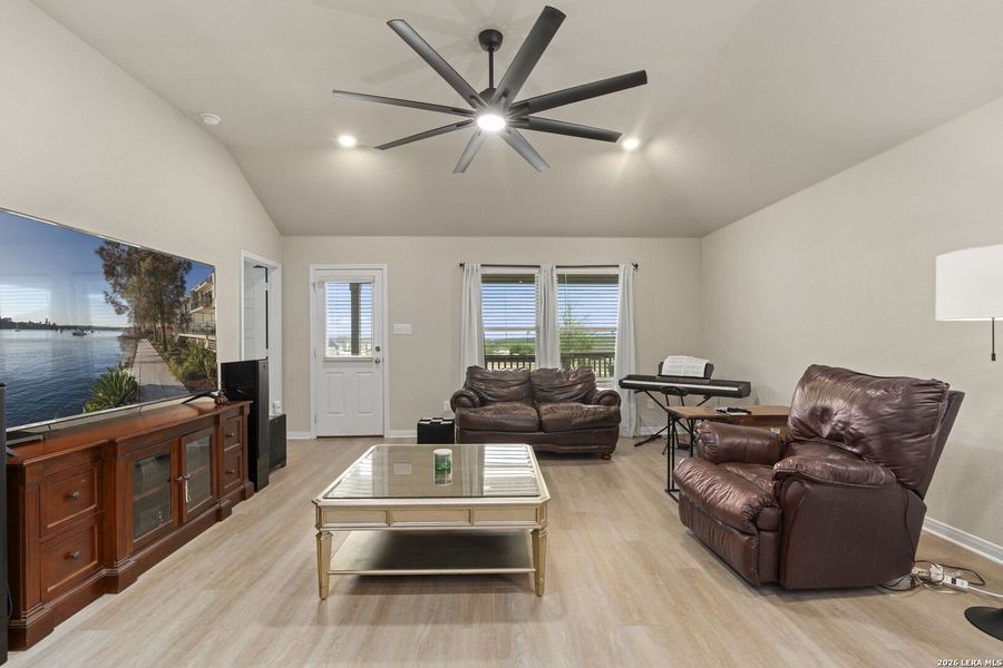 Furnished interior view inside a new home in Hunters Ranch, San Antonio (Image 16). Furnished interior view inside a new home in Hunters Ranch, San Antonio (Image 16).