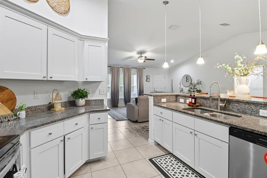 Furnished interior view inside a new home in , Ocala (Image 9).