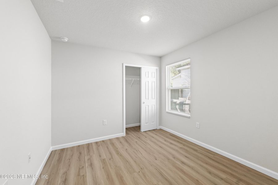 Spacious, unfurnished interior of a new home in , Jacksonville (Image 22).