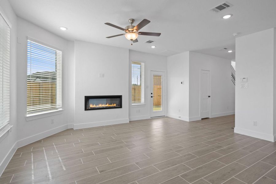 Spacious, unfurnished interior of a new home in Sienna, Missouri City (Image 17). Spacious, unfurnished interior of a new home in Sienna, Missouri City (Image 17).