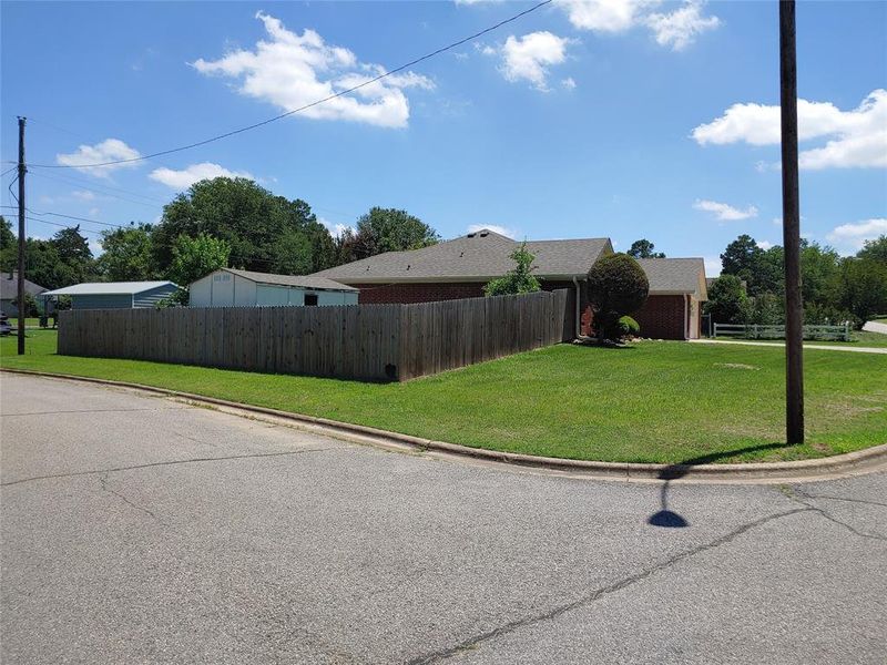 Image 33 of a home in .