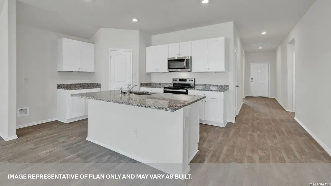 Furnished interior view inside a new home in , Seguin (Image 9).