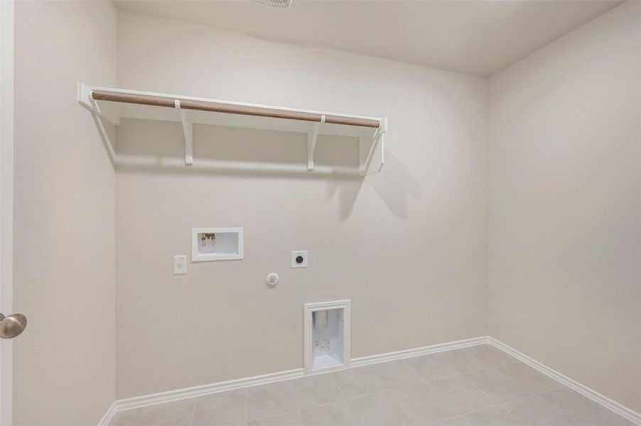 Spacious, unfurnished interior of a new home in Carillon, Manor (Image 14).