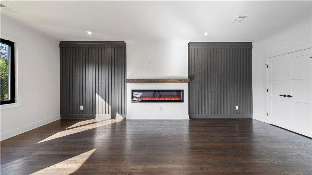 Spacious, unfurnished interior of a new home in , Marietta (Image 21).