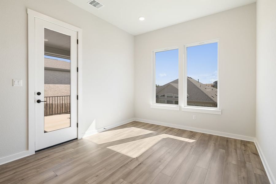 Spacious, unfurnished interior of a new home in Park Collection at Lariat, Liberty Hill (Image 38).