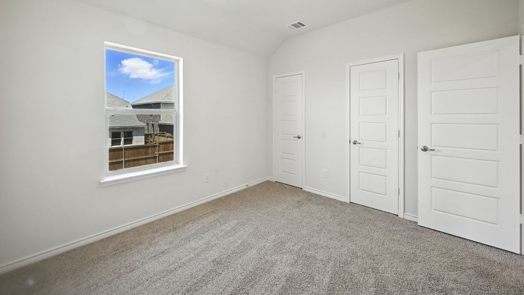 Representative unfurnished interior of a home built from the Aquamarine by D.R. Horton in Silverado, Aubrey (Image 15).