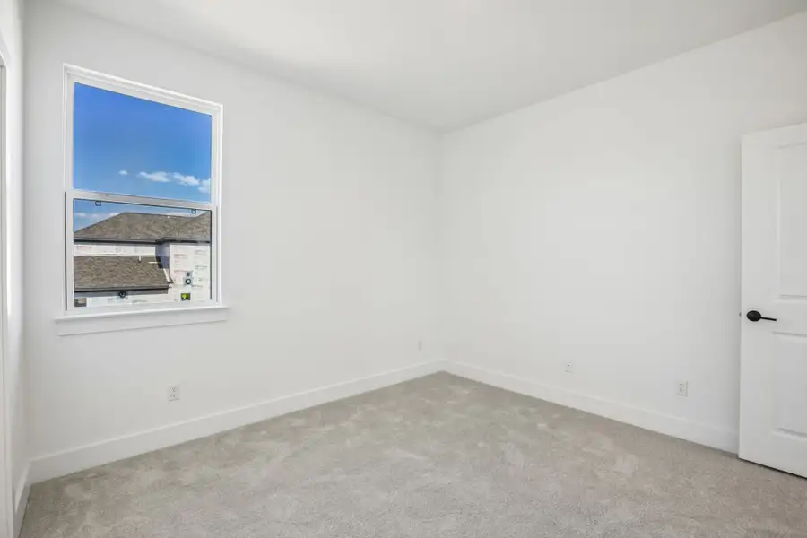 Representative unfurnished interior of a home built from the Anderson by Taylor Morrison in Easton Park, Austin (Image 38).