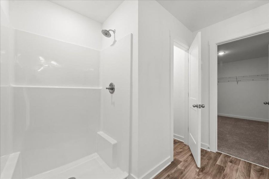 Spacious, unfurnished interior of a new home in , Statham (Image 18).