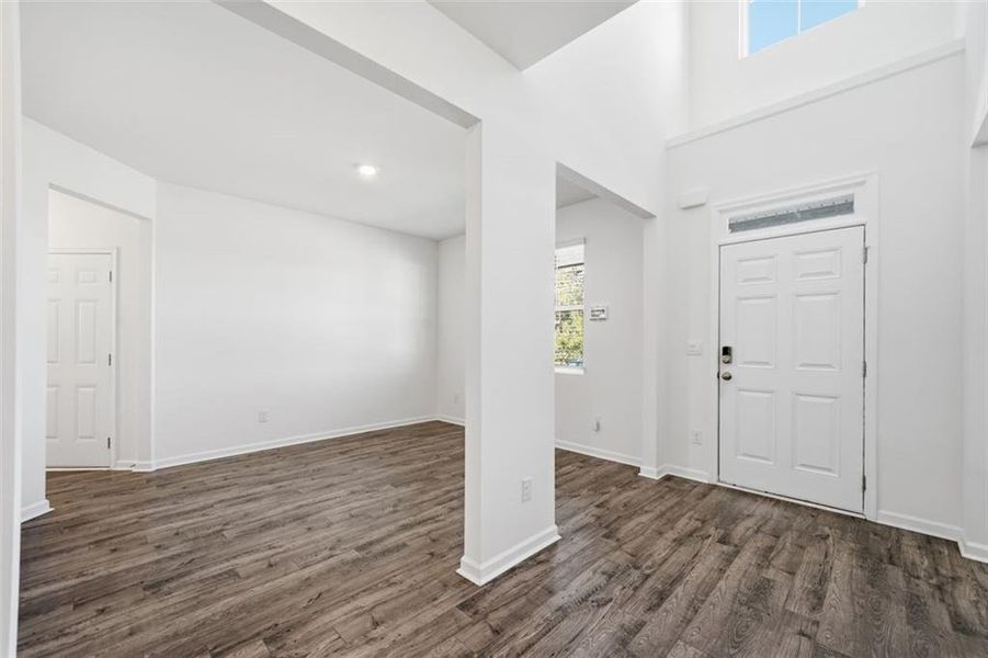 Spacious, unfurnished interior of a new home in Stillwater Springs, Dacula (Image 33).