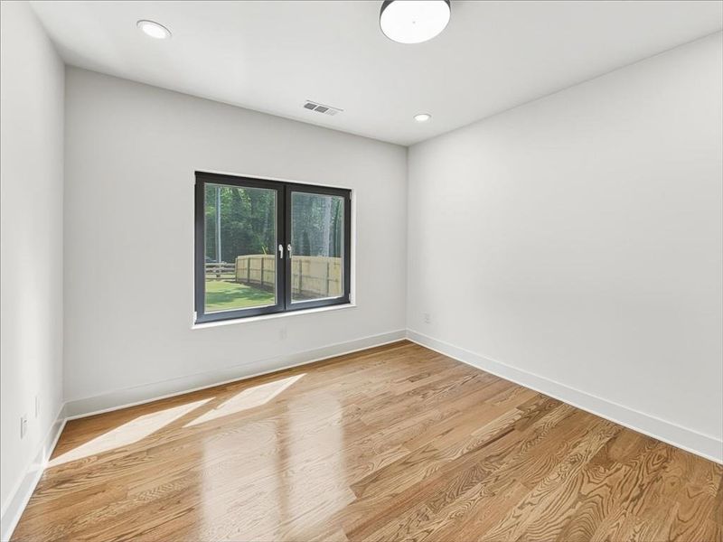 Spacious, unfurnished interior of a new home in , Lawrenceville (Image 42).