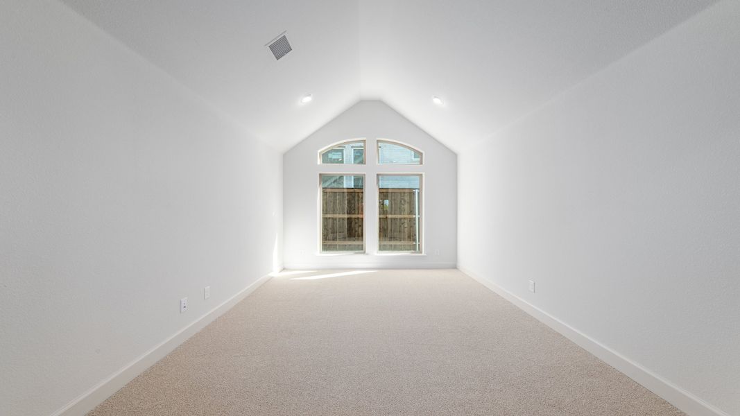 Spacious, unfurnished interior of a new home in Hillstead 50', Lavon (Image 23).