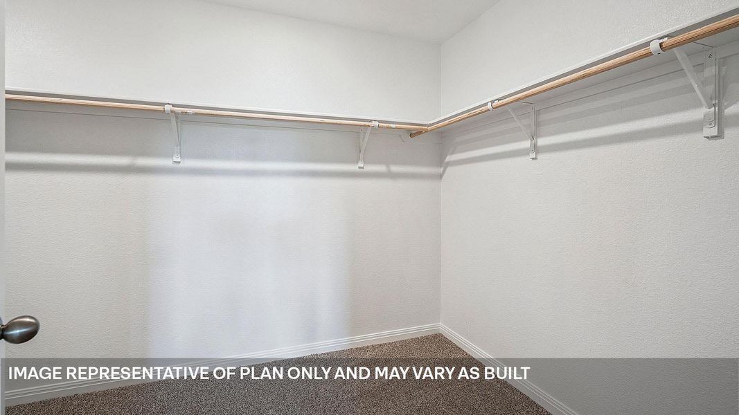 Spacious, unfurnished interior of a new home in Thunder Rock, Marble Falls (Image 20).