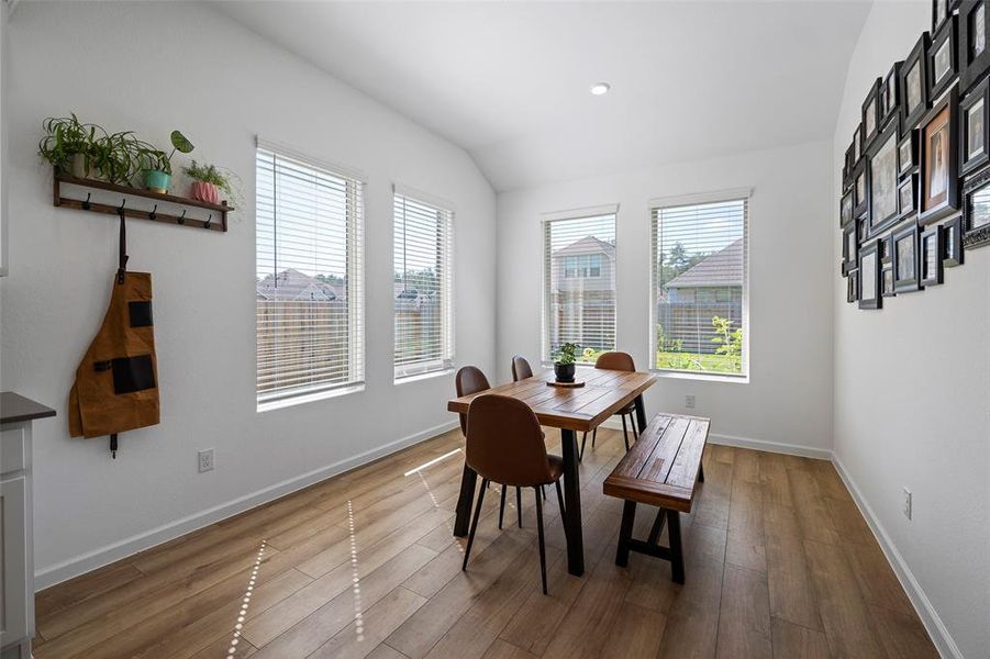 Light & Bright Breakfast Room