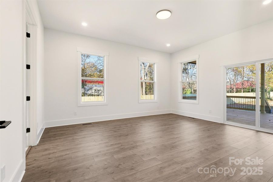 Spacious, unfurnished interior of a new home in , Monroe (Image 32).