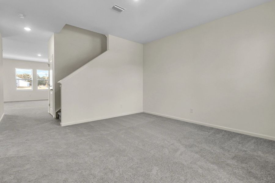 Representative unfurnished interior of a home built from the Supernova by Starlight Homes in Liberte, Converse (Image 20).