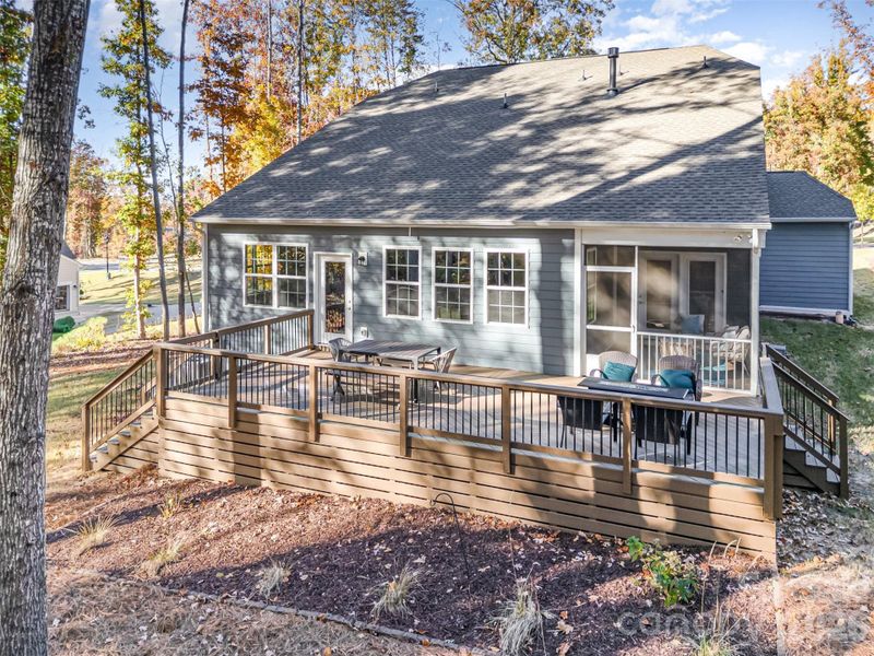Exterior details and patio area of a home in , Charlotte (Image 28).
