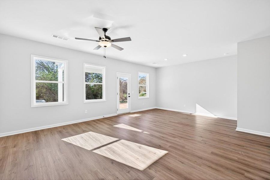 Spacious, unfurnished interior of a new home in , Commerce (Image 40).