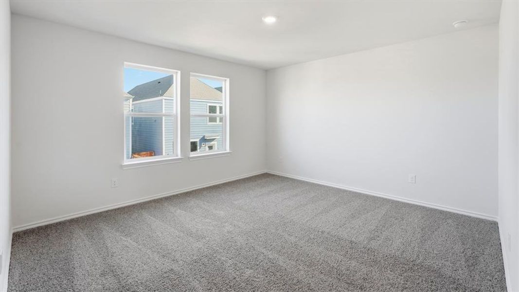 Spacious, unfurnished interior of a new home in Arbor Trails South, Princeton (Image 16).