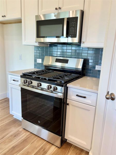 Close-up of interior finishes inside a home in , Port Lavaca (Image 5).