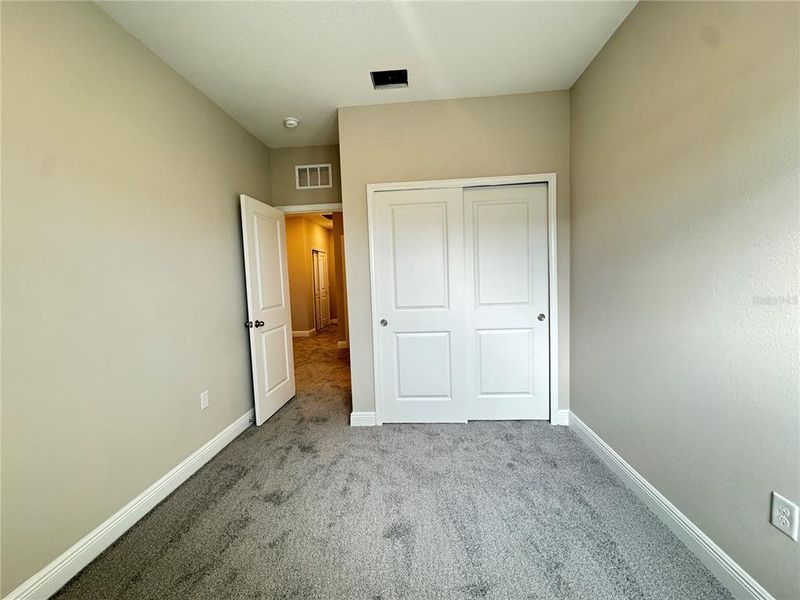 Spacious, unfurnished interior of a new home in , Winter Garden (Image 22).