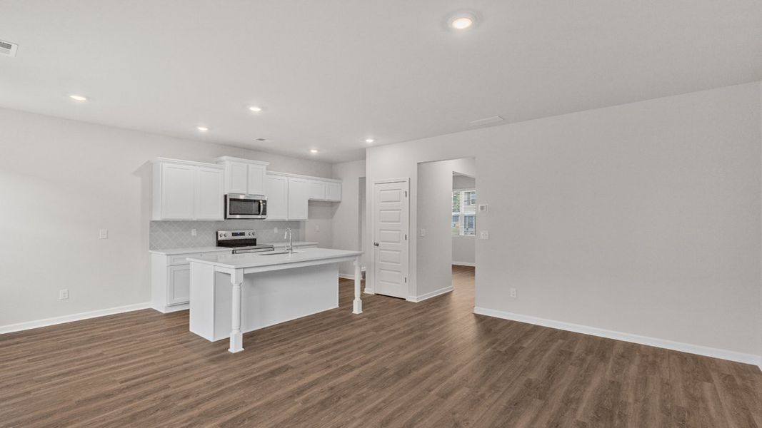 Furnished interior view inside a new home in Willowbrook, Winder (Image 12).